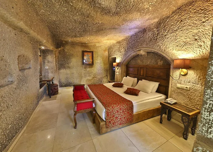 Divan Cave House