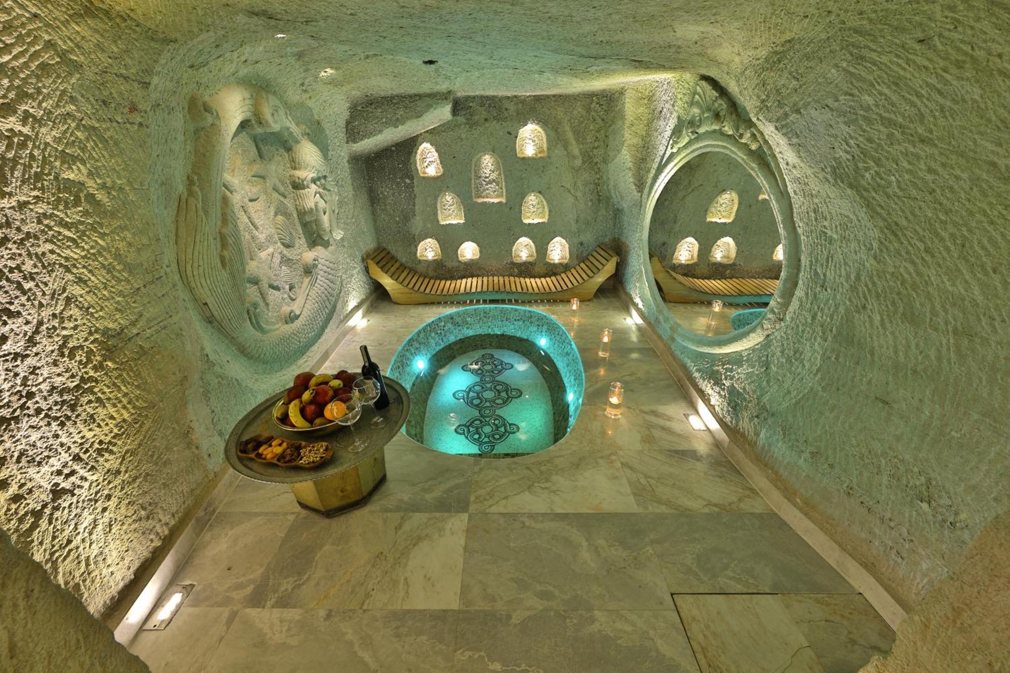 Divan Cave House